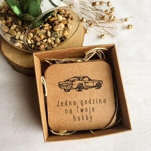 Prezent na Walentynki dla chłopaka w pudełku - kupony miłości