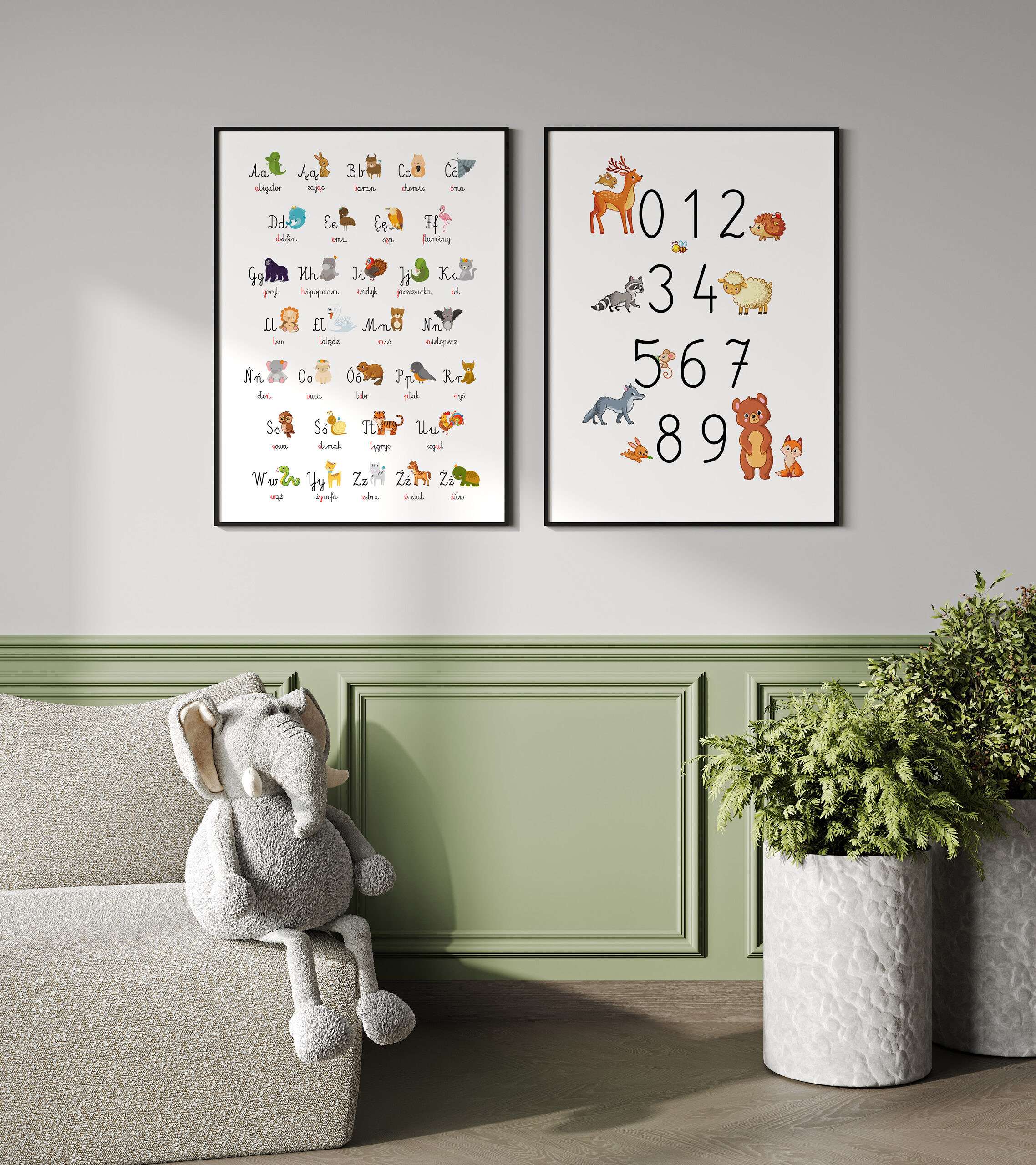Plakat z alfabetem dla dzieci i kolorowymi zwierzątkami